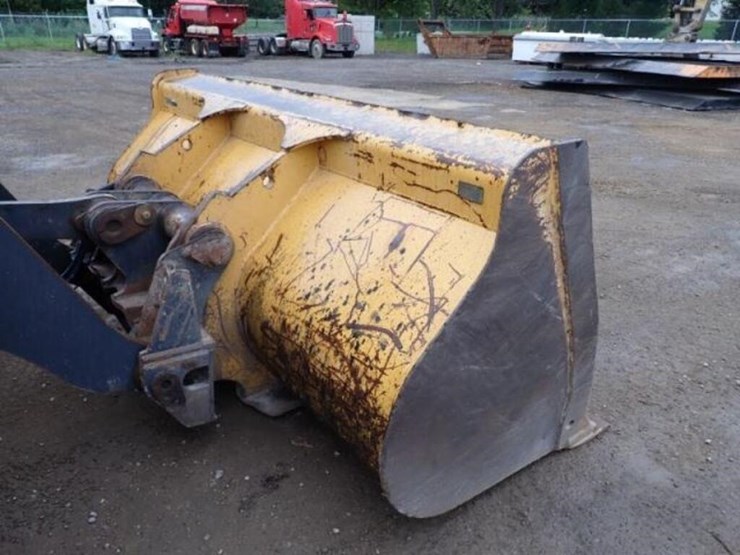 2014-deere-544k-image-29