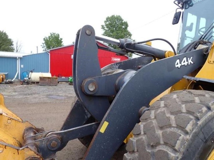 2014-deere-544k-image-25