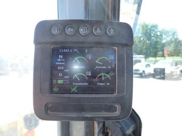 2015-deere-544k-image-12