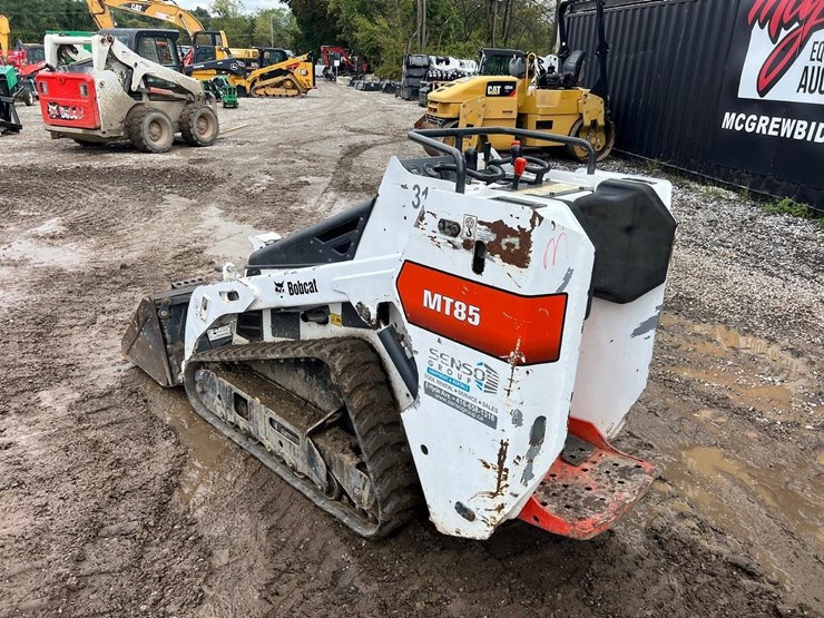 2016-bobcat-mt85-image-4