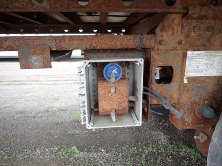 2009-utility-53-ft-image-12