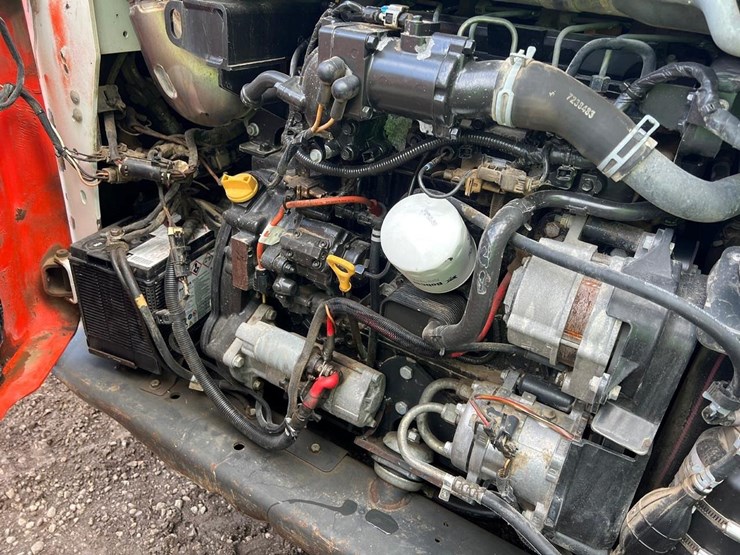 2017-bobcat-t870-image-14