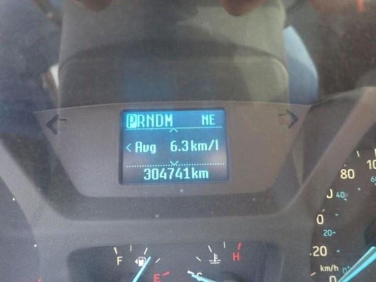 2016-ford-transit-image-11
