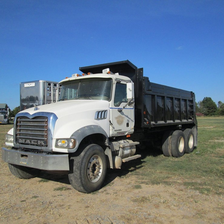 #46111 • 2008 Mack GU713 Granite Single Cab T/A Dump Truck 1M2AX04C08M001265 INV#46111
