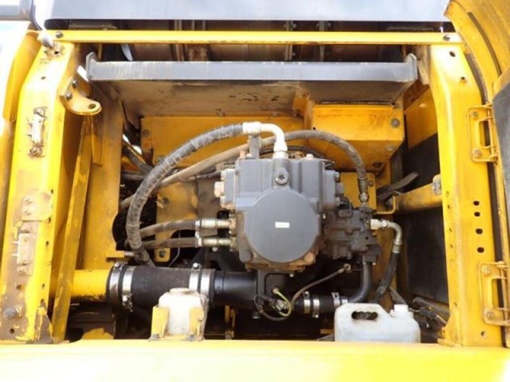 2020-komatsu-pc490-lc-11-image-62