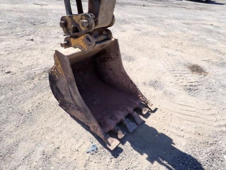 2014-deere-85g-image-19