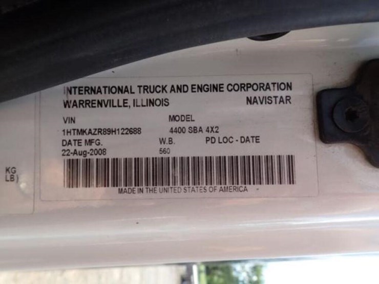 2009-international-durastar-4400-image-9