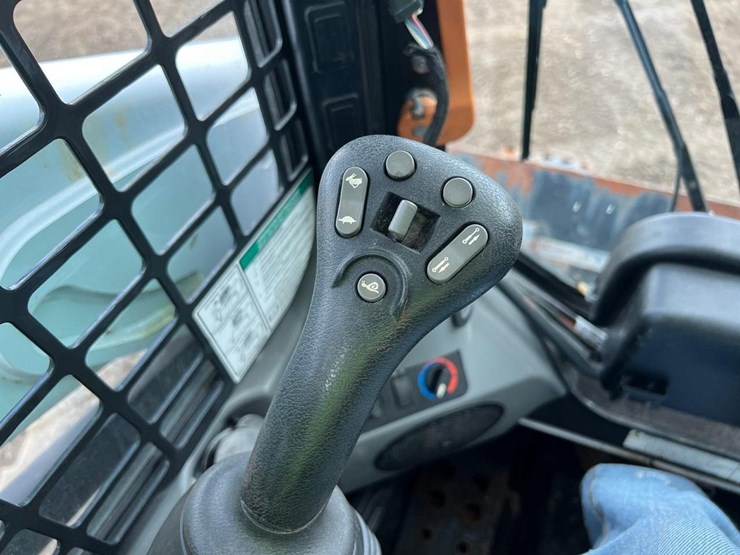 bobcat-s570-image-22