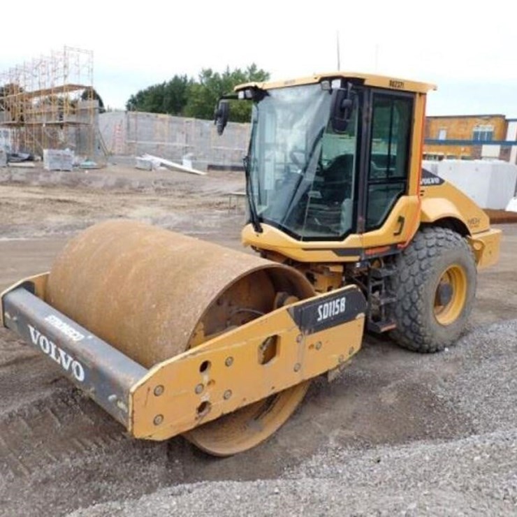 2023 VOLVO SD115B