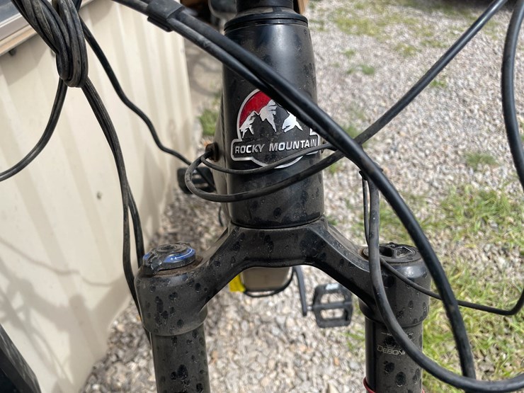 #9157-•-rocky-mountain-softail-e-bike-image-15