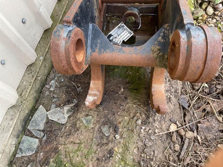 #9180-•-woods-excavator-quick-connects-image-4