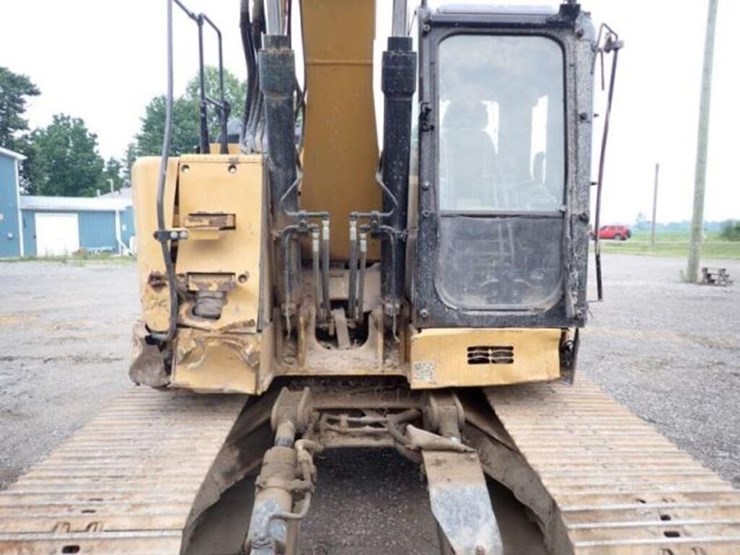 2017-caterpillar-315fl-image-35