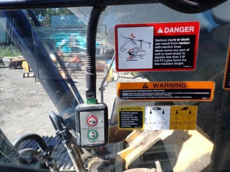 2014-deere-350g-lc-image-16