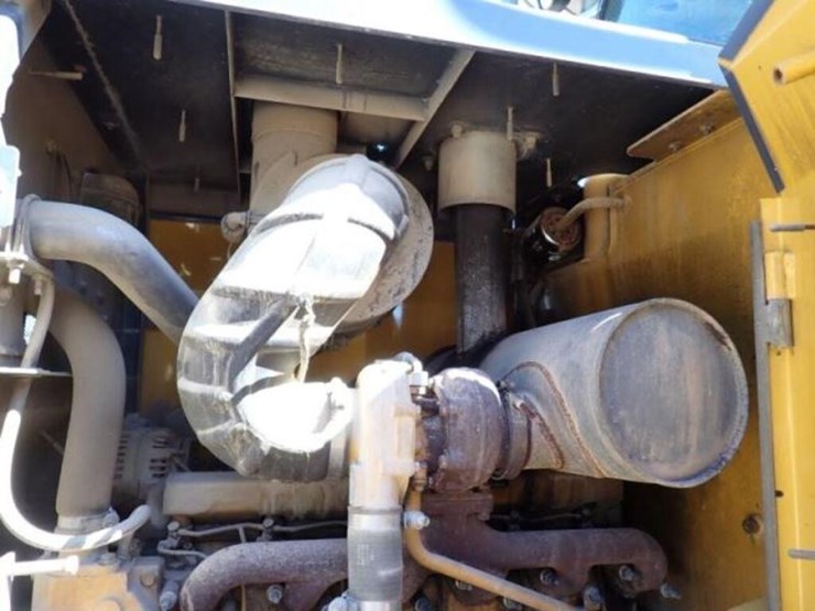 2015-deere-544k-image-57