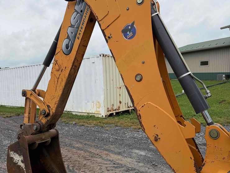 2013-case-580n-image-19