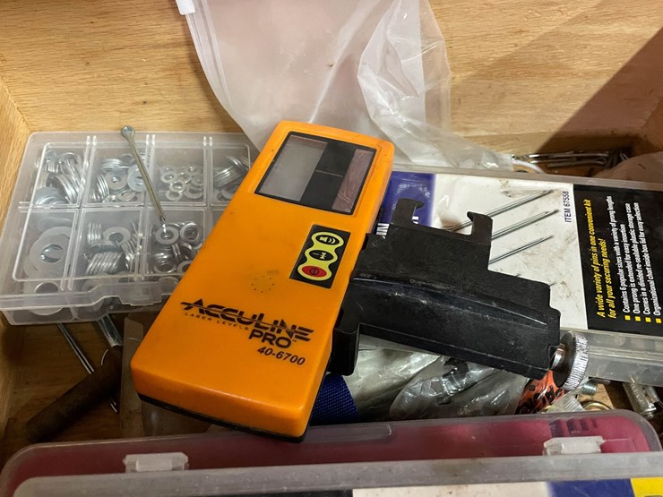 #9215-•-hardware-lot-image-4
