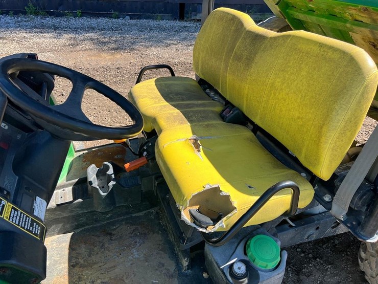 john-deere-gator-image-16