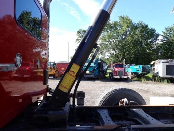 2021-kenworth-t880-image-72