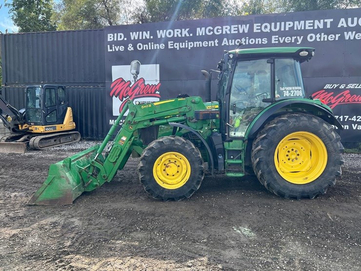 2022-john-deere-5125r-image-3