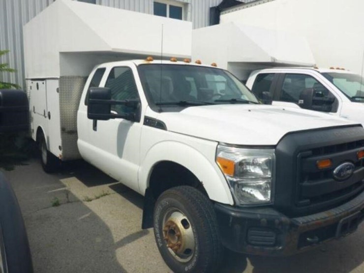 2015-ford-f350-xl-image-1