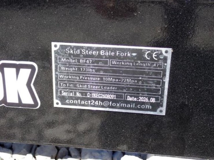 unused-2026-captok-skid-steer-bale-fork-image-2