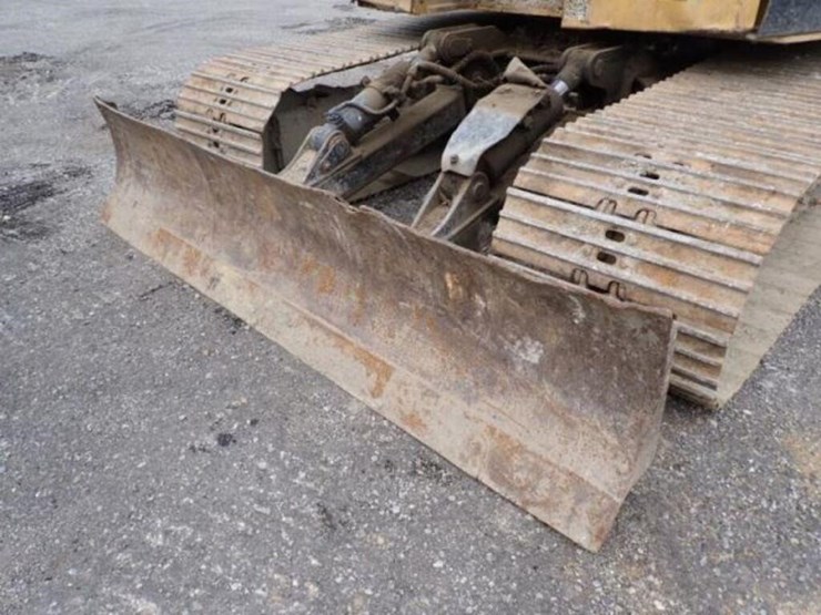 2017-caterpillar-315fl-image-36