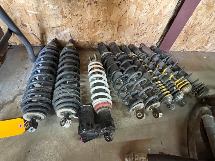 #9244-•-lot-of-shock-springs-image-1