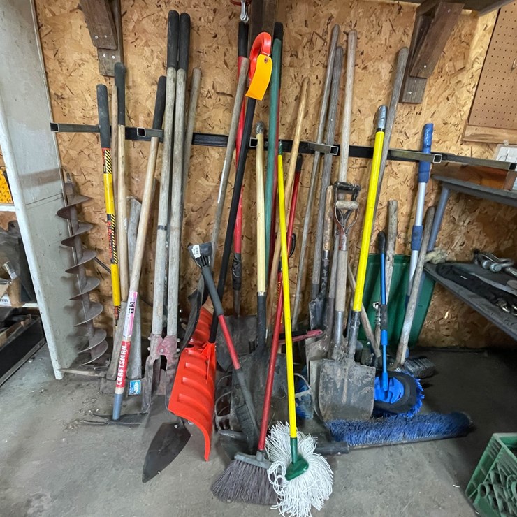 #9221 • Huge Lot of Tools