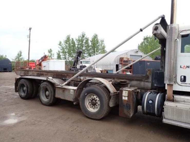 2015-peterbilt-367-image-61