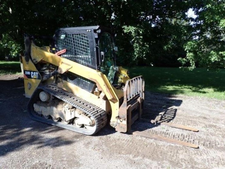 2019-caterpillar-259d-image-2