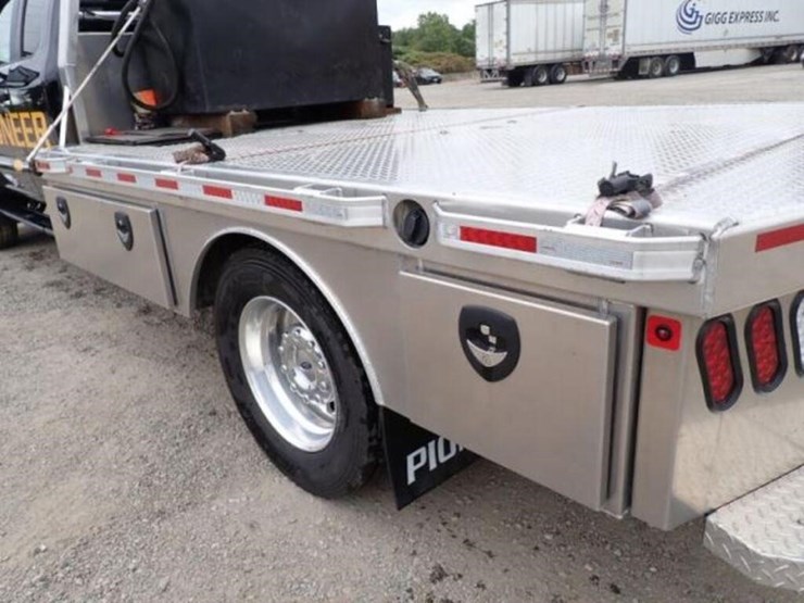 2026-ford-f450-image-37