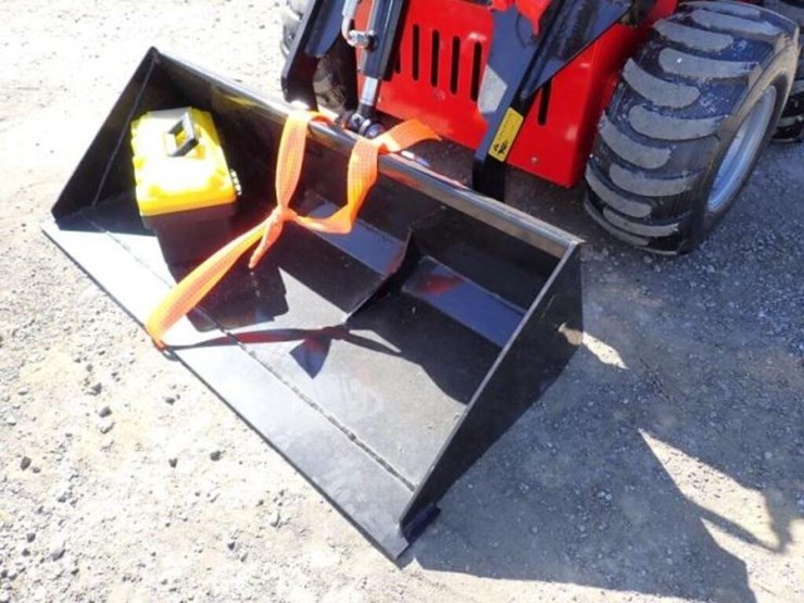 unused-2026-captok-skid-steer-loader-323tz260811-image-14