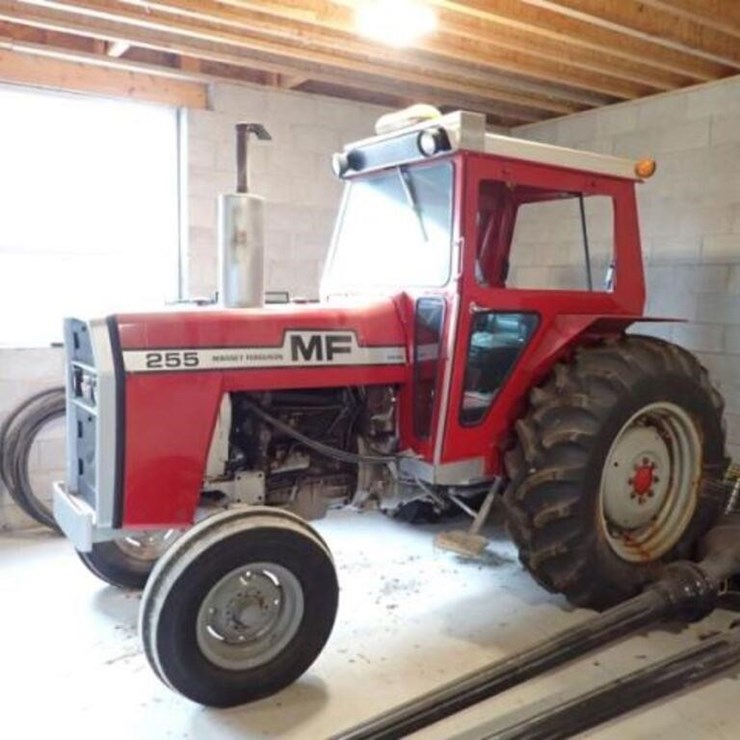 MASSEY-FERGUSON 255