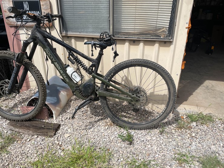 #9157-•-rocky-mountain-softail-e-bike-image-3