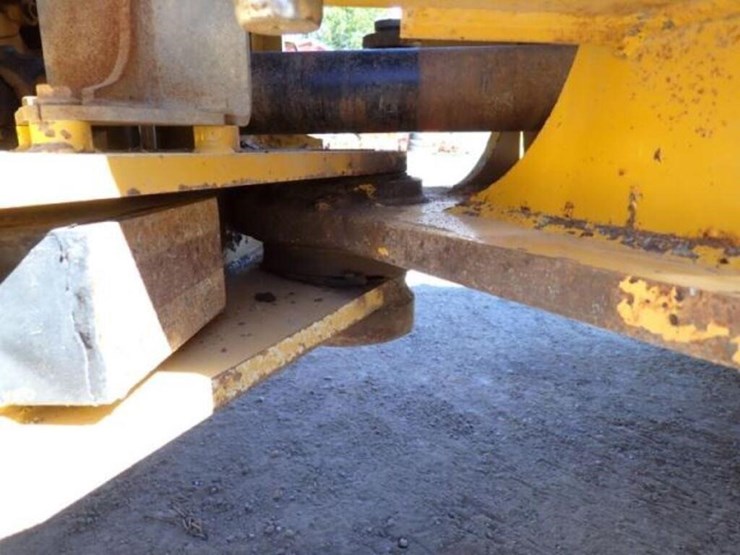 2015-deere-544k-image-50