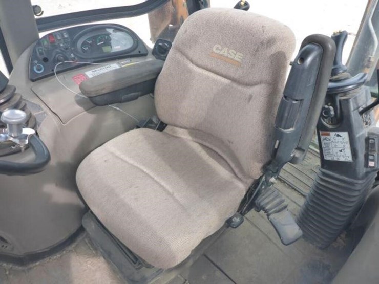 2012-case-580sn-wt-image-13