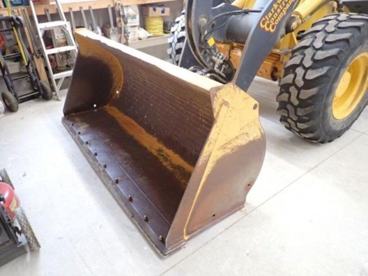 2011-deere-304j-image-6