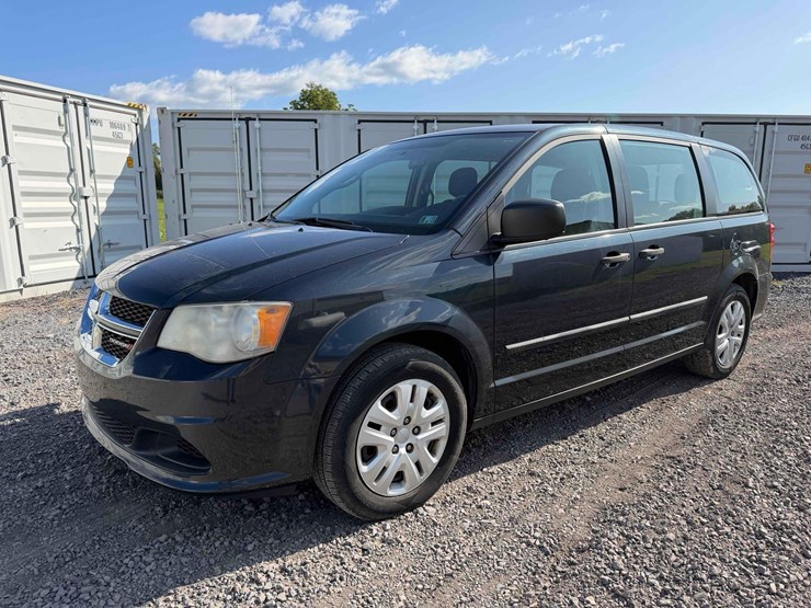 2014-dodge-grand-caravan-image-1