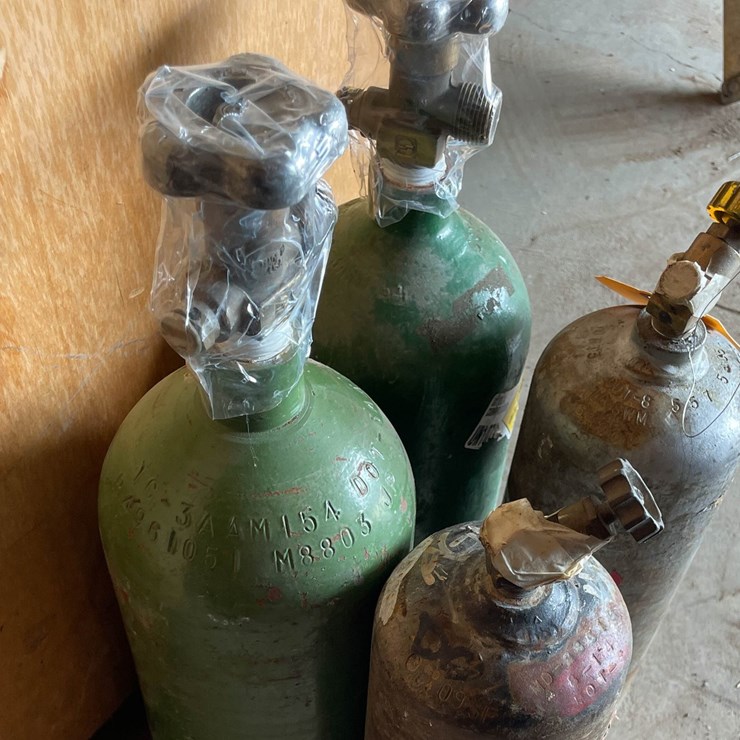 #9224 • Oxygen Tanks