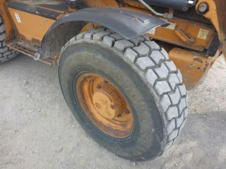 2012-case-580sn-wt-image-56