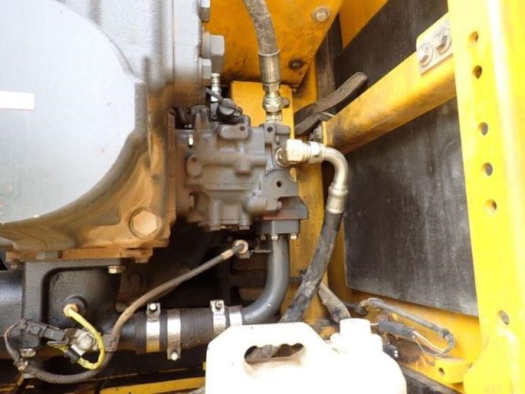 2020-komatsu-pc490-lc-11-image-63