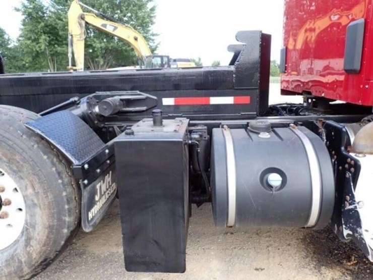 2016-kenworth-t880-image-70