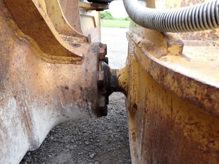 2013-caterpillar-d6n-xl-image-27
