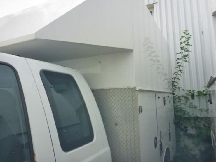 2015-ford-f350-xl-image-9