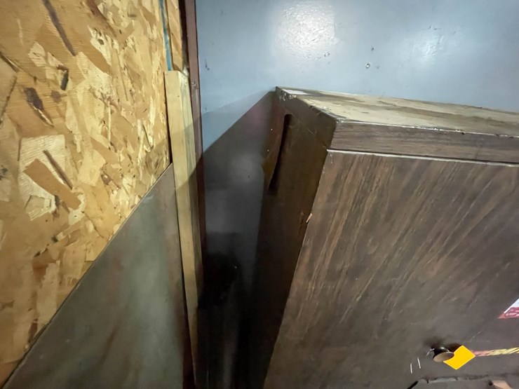#9212-•-wooden-cabinet-image-10