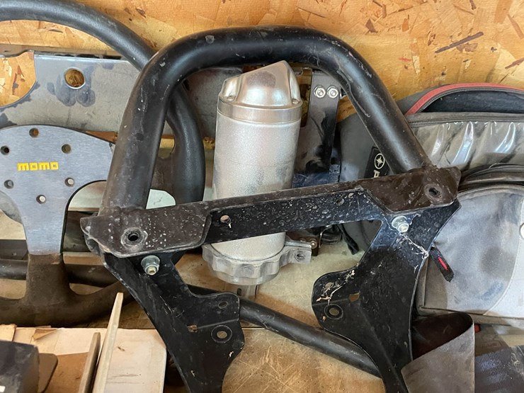 #9249-•-lot-of-assorted-car-and-bike-parts-image-19