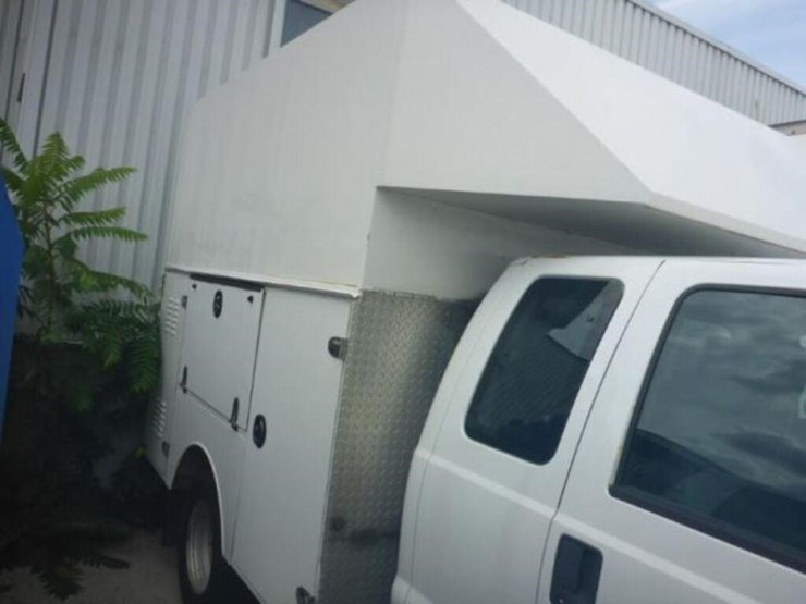 2015-ford-f350-xl-image-10
