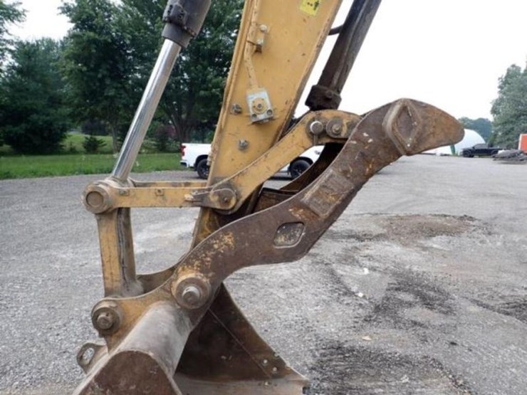 2017-caterpillar-315fl-image-23