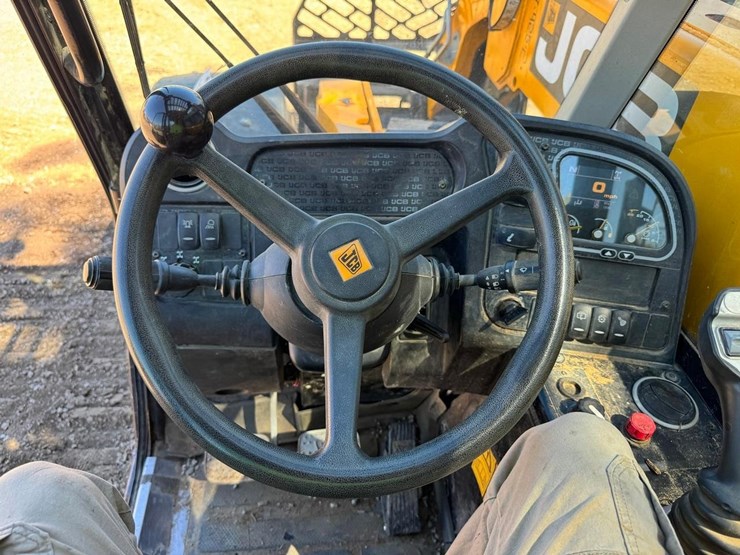 2018-jcb-505-20-image-22