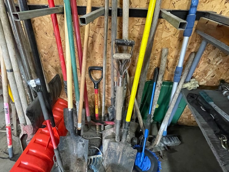 #9221-•-huge-lot-of-tools-image-16